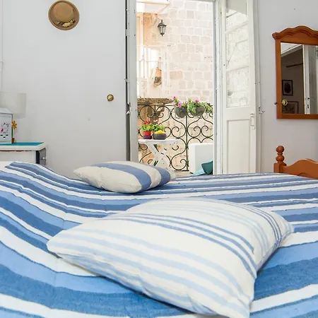 Simply Romantic Apartment *